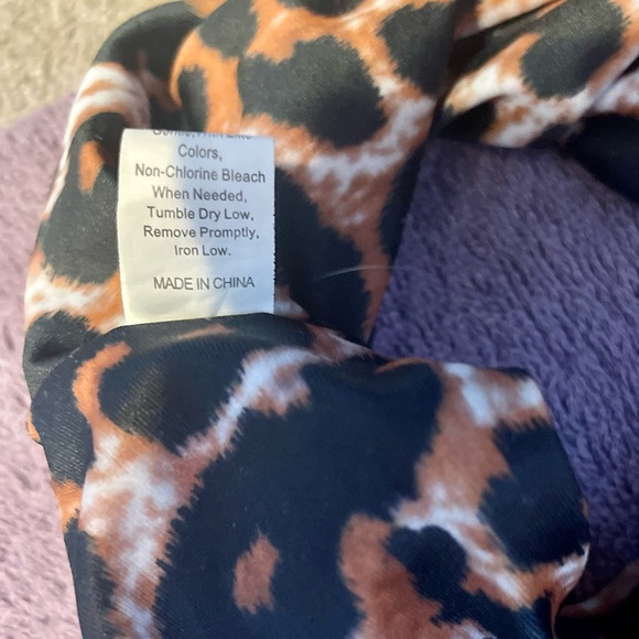 SHEIN leopard print high waisted bikini bottoms! ☀️👙🕶️🐆 - Picture 5 of 5